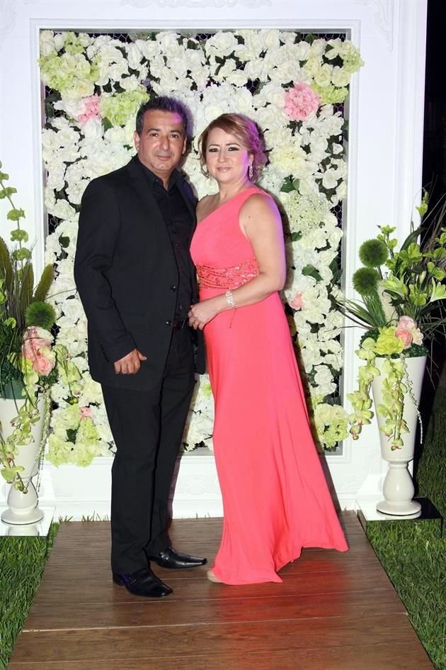 Eduardo Salas y Rosalinda Sánchez de Salas