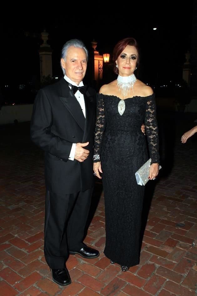 Javier Maiz y Amalia Lozano de Maiz