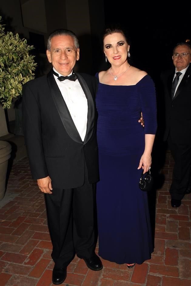 Juan Manuel Rodríguez de los Santos y Marlene Dávila de Rodríguez