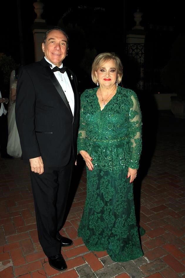 Eustacio Salinas y Sonia Wolbert Rodríguez