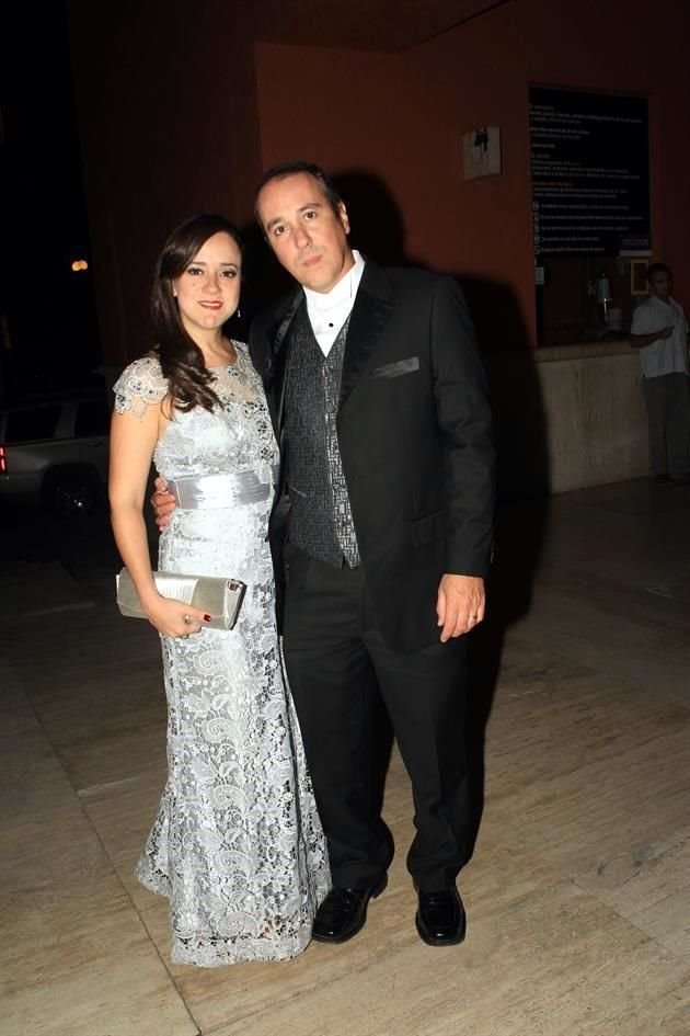 Marcela Garza de Salinas y Guillermo Salinas Treviño