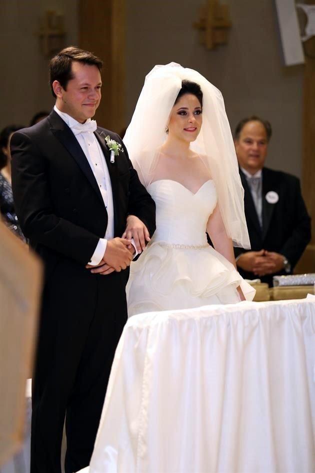 Karla Paredes y Juan José Pachur