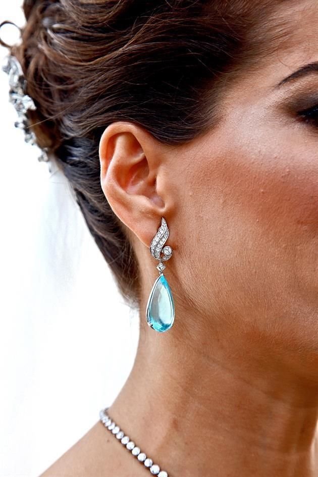 LO AZUL: Aretes de diamantes