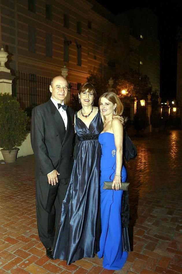Eduardo Padilla, Federica Sada de Padilla y Gabriela Roche de Ayala