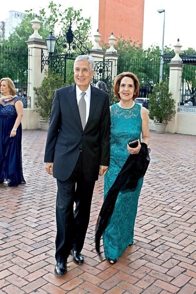 David Noel Ramírez y Maca Margáin de Ramírez