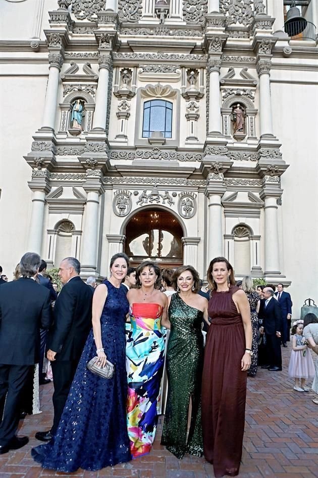 Eva Garza de Fernández, Norma Nasta de Toussaint, Claudia Sada de González y Bárbara Garza Lagüera