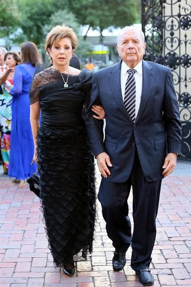 Zita Nájera de Ruiz y Othón Ruiz