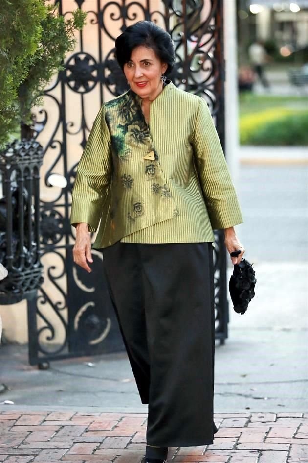 Dolores de la Garza de Benítez