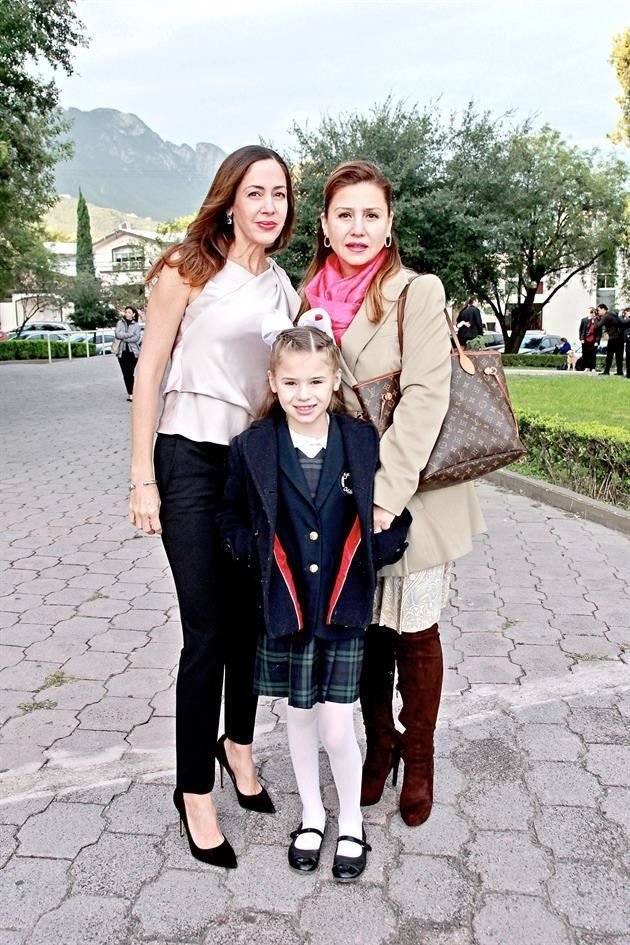Silvia Fernández de Betanzo, Yolanda Ayala de Ayala y Tiziana Ayala