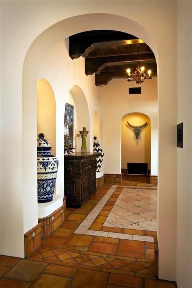Las vigas también eran un elemento que se podía ver en algunos interiores durante esta época.