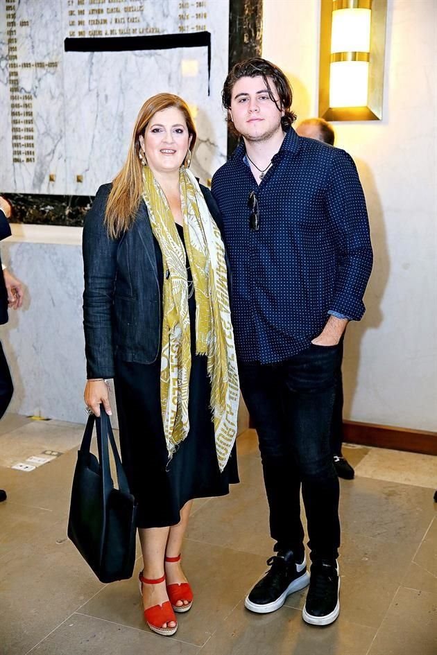 Gabriela Iza de Lozano y Alberto Lozano