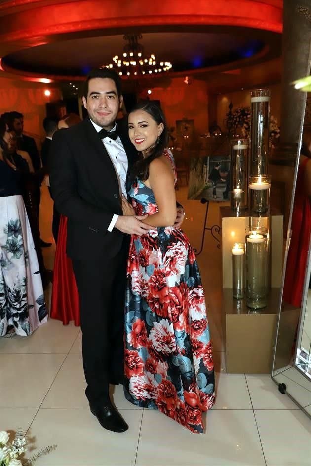 Raúl Balderas y Mariana Salinas