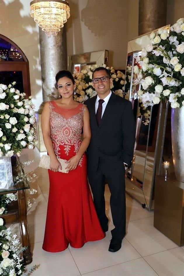 Janeth Acosta de Juárez y Érik Juárez