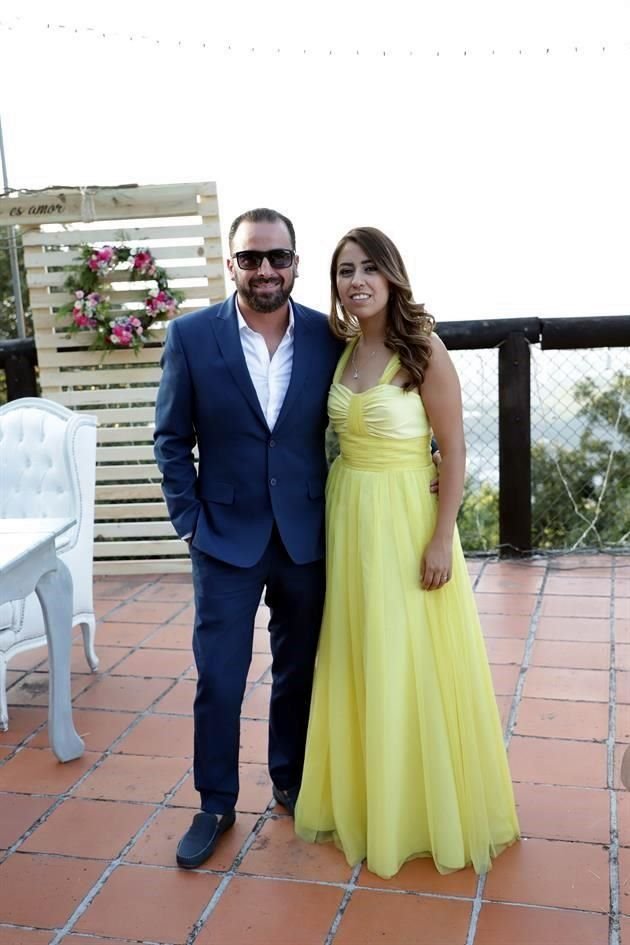 Alejandro Hita y Carolina de la Garza