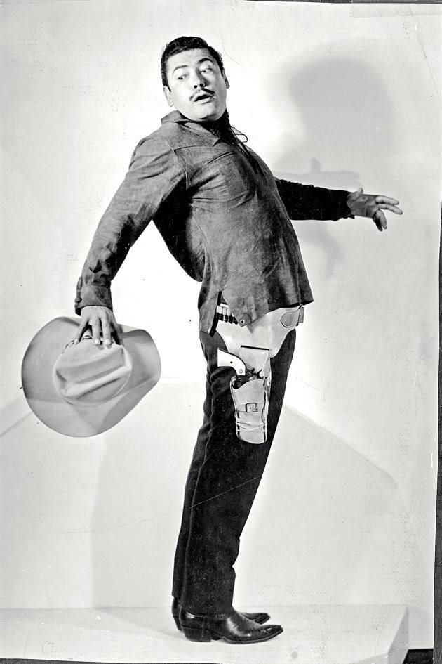 'El Piporro', que surgió de la serie radiofónica Ahí Viene Martín Corona, sumaría películas, canciones y expresiones que, a 15 años de su fallecimiento, el 1 de septiembre del 2003, siguen vigentes.