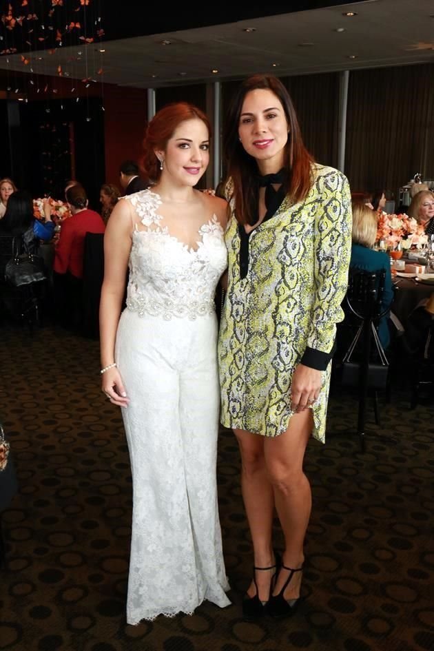 La novia con Cristina Villarreal