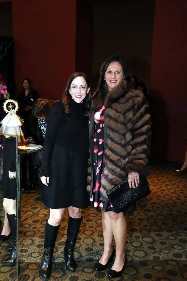 Lorenza Herrera de González y Claudia Canavati de Domene