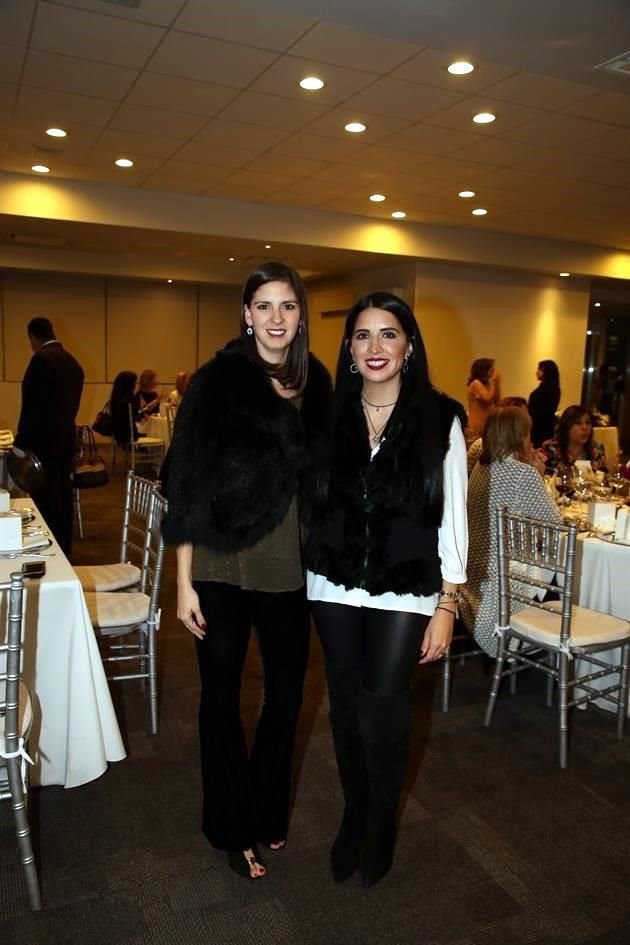 Daniela González de Treviño y Jessica Vargas de Fernández