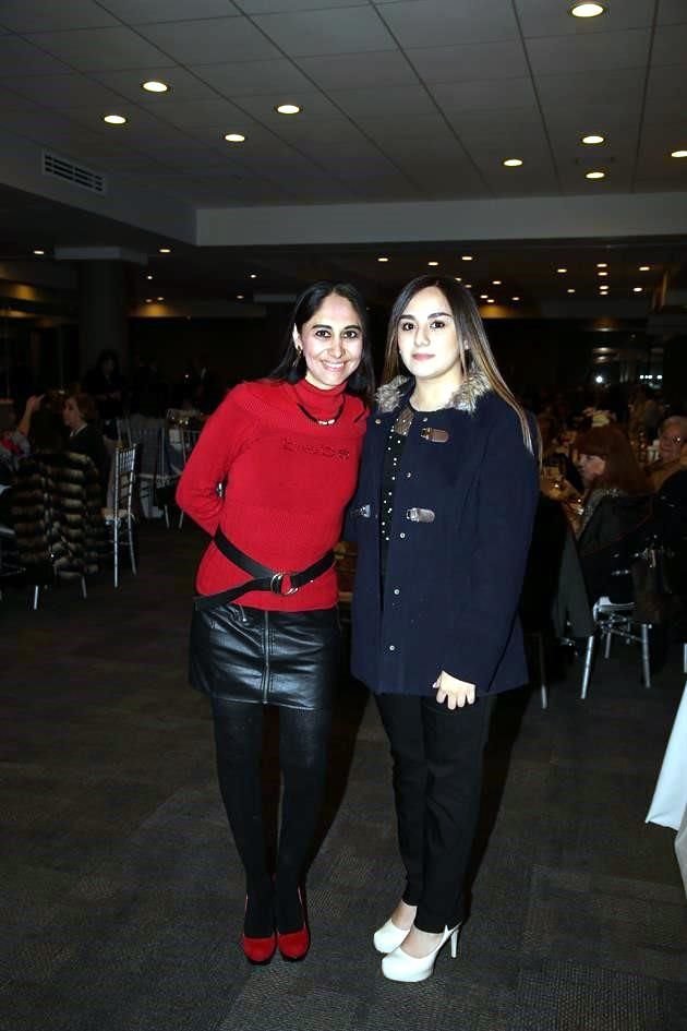 Sandra Castillo y Daniela Castillo