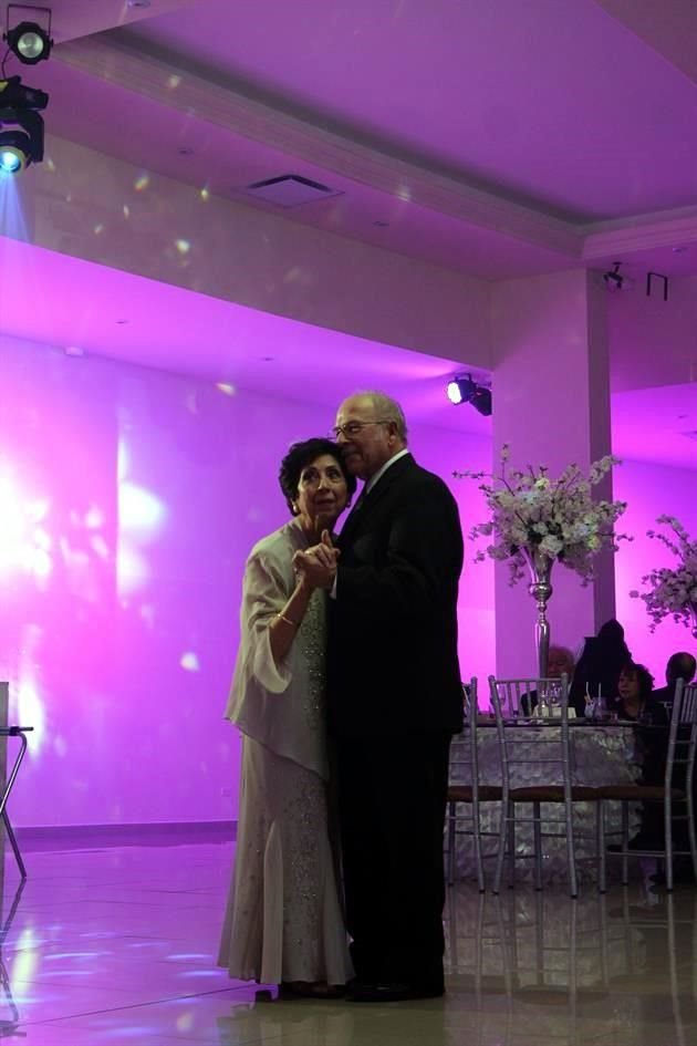 Lorenzo Gracia Rodríguez y Yolanda Elizondo de Gracia