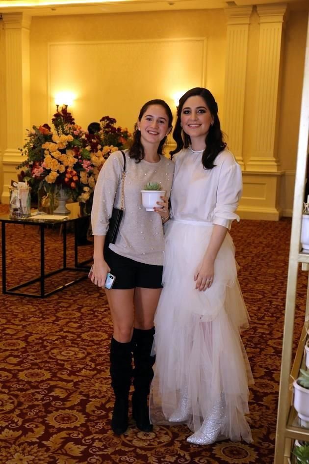 Luciana Elizondo y Paola Safi Drexel