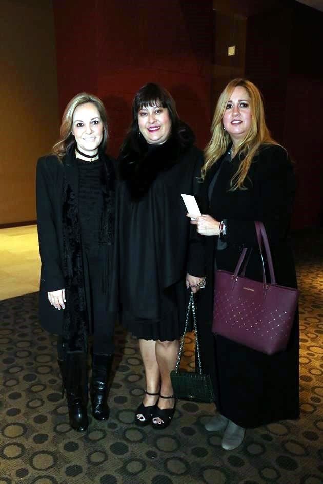 Marian de De del Valle, Elsa de González y Marielena Villarreal