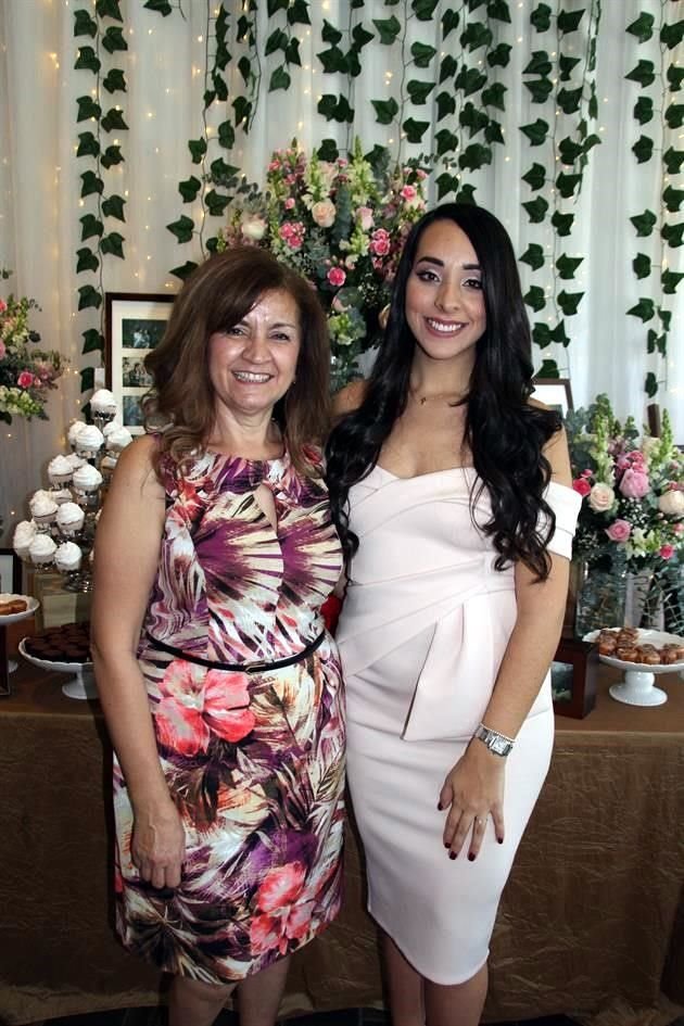 Irma García y Mayra Vanessa Cantú Cabello