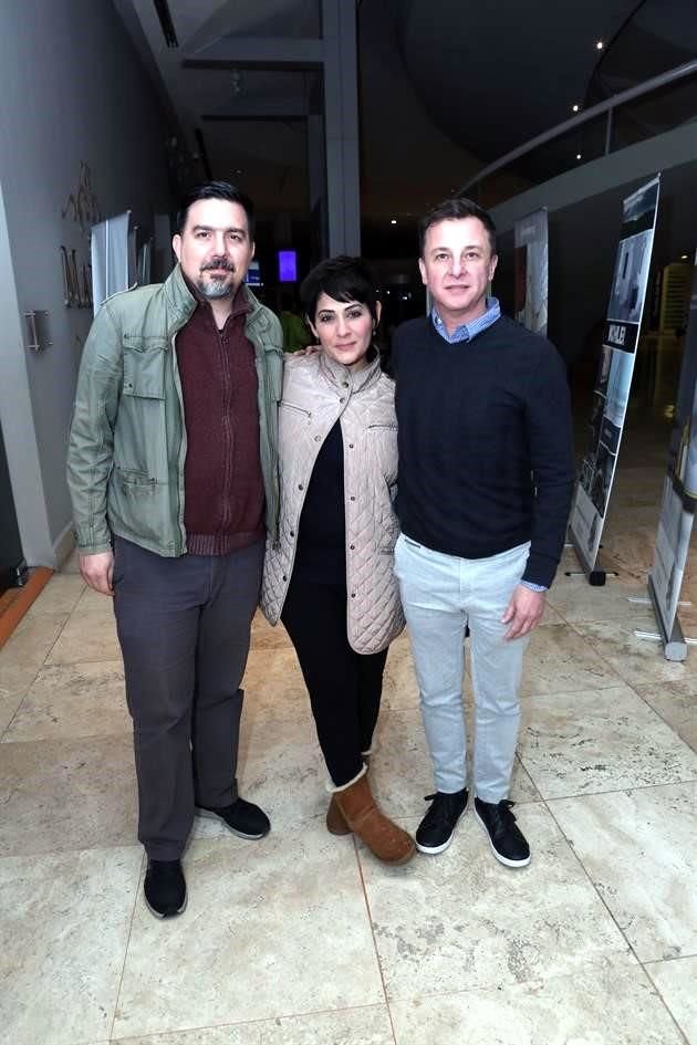 Enrique Montes, Alejandra Álvarez y Hugo Elizondo