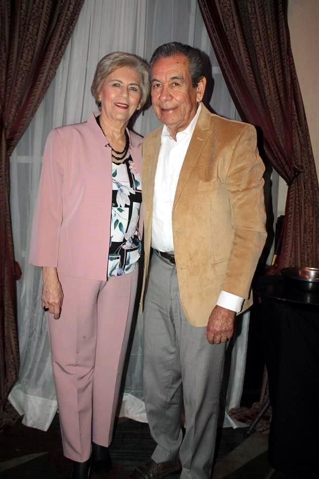 Alba Garza y Enrique Orozco