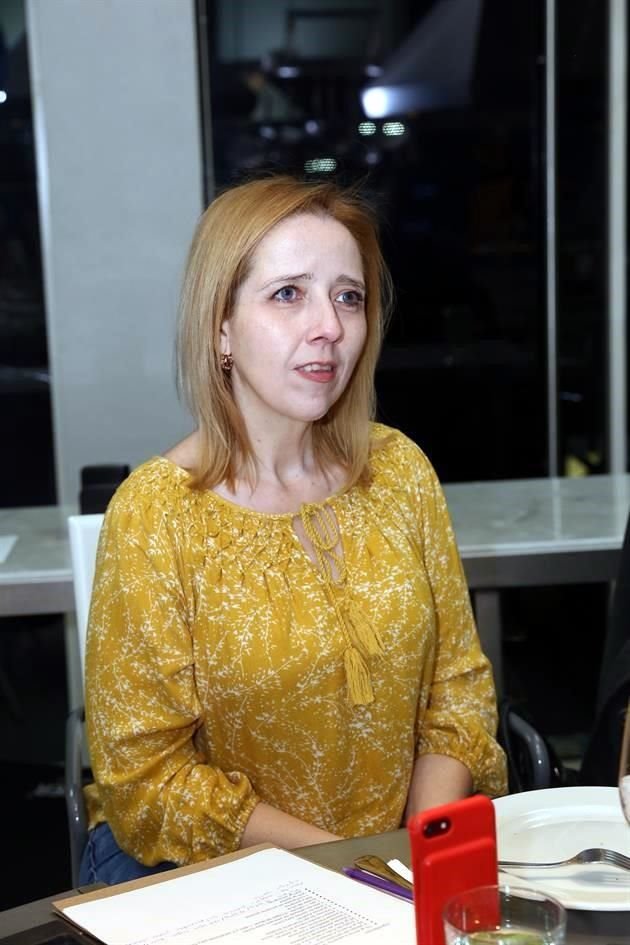 Rosalinda Garza