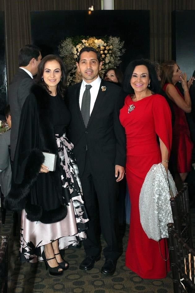 Victoria Palacios de Rincón, Alberto Rincón y Ana Palacios