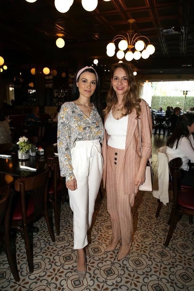 Astrid Rodríguez y Ale Flores
