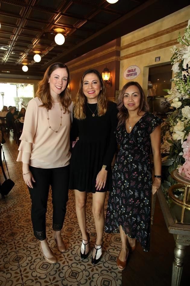 Alejandra Gabuardi de Ochoa, Mayra Cruz y Marcela Vega
