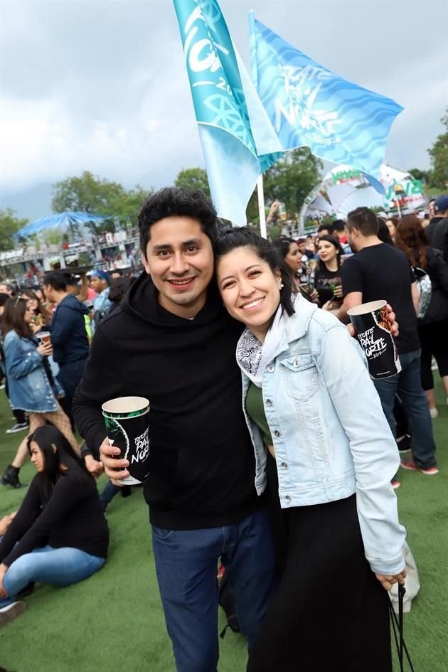 Dante Melgosa y Mariana Esquivel