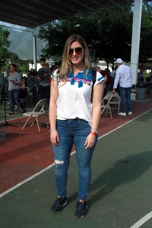 Tzinia Elizondo