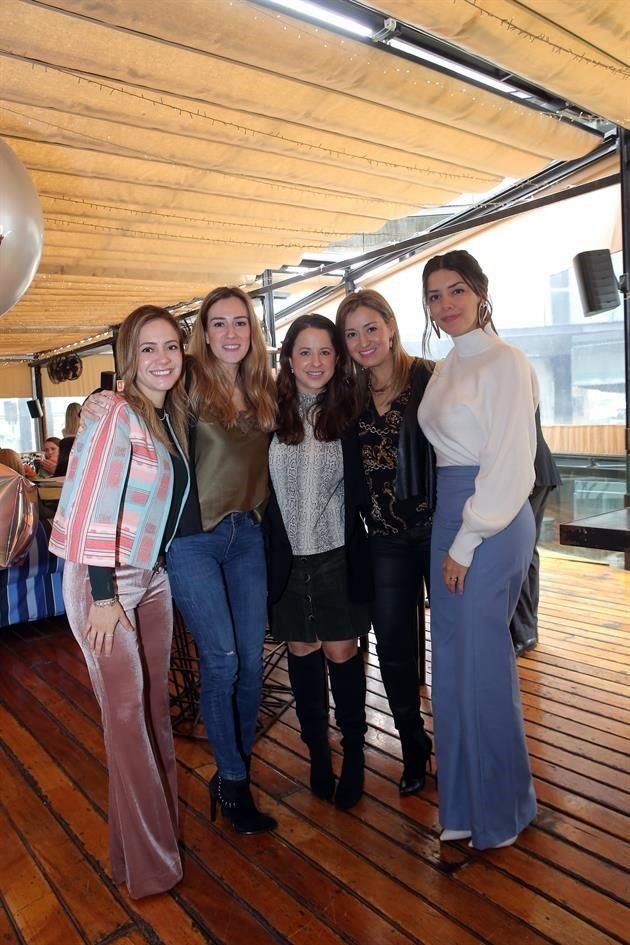 Karina Salazar, Mariana Robles de Abaroa, Sandra Sáenz, Mónica Leal y Paola Villarreal