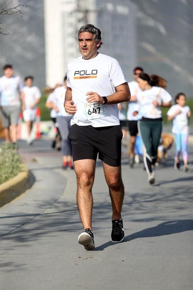 Adrián Canales