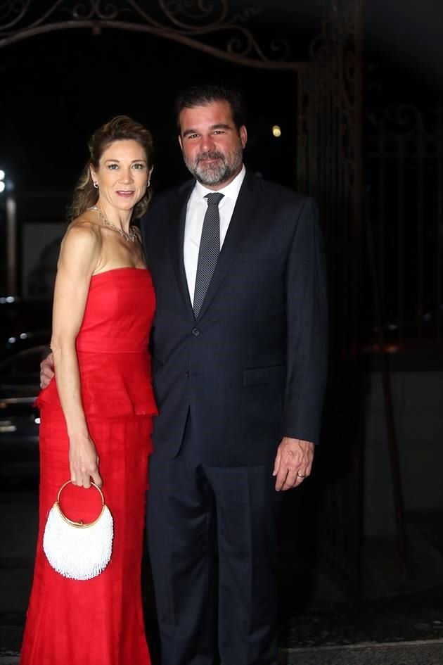 Rosy Treviño y Javier Santiesteban