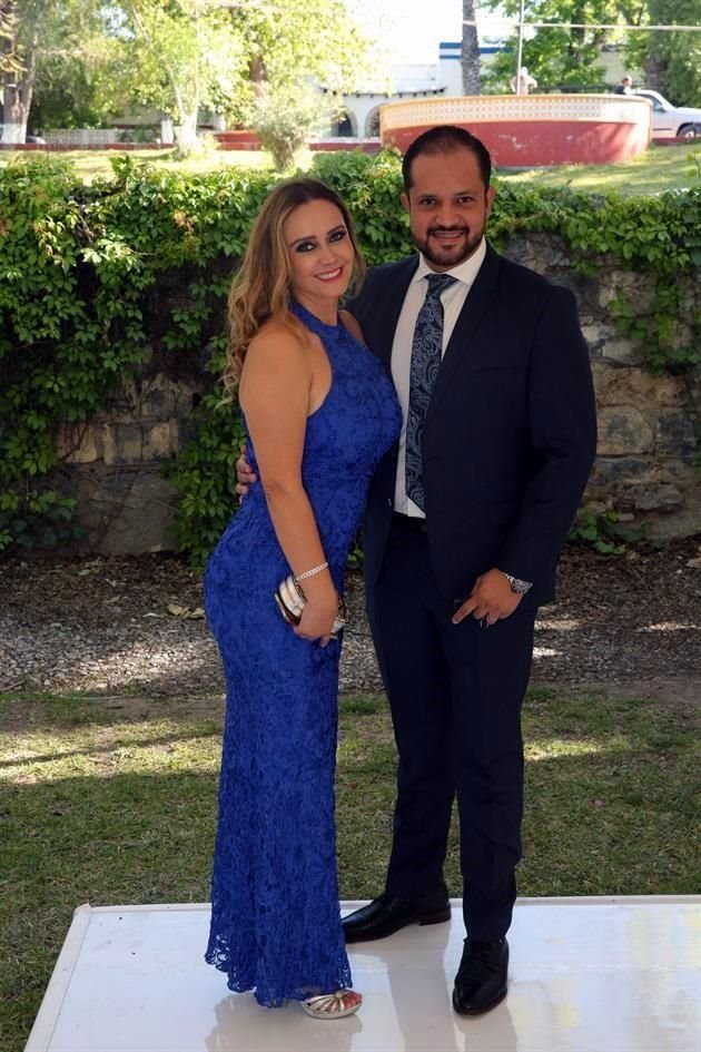 Claudia Razo y Salvador García