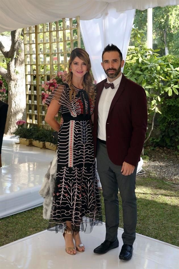 Claudia García y Abraham Montes de Oca