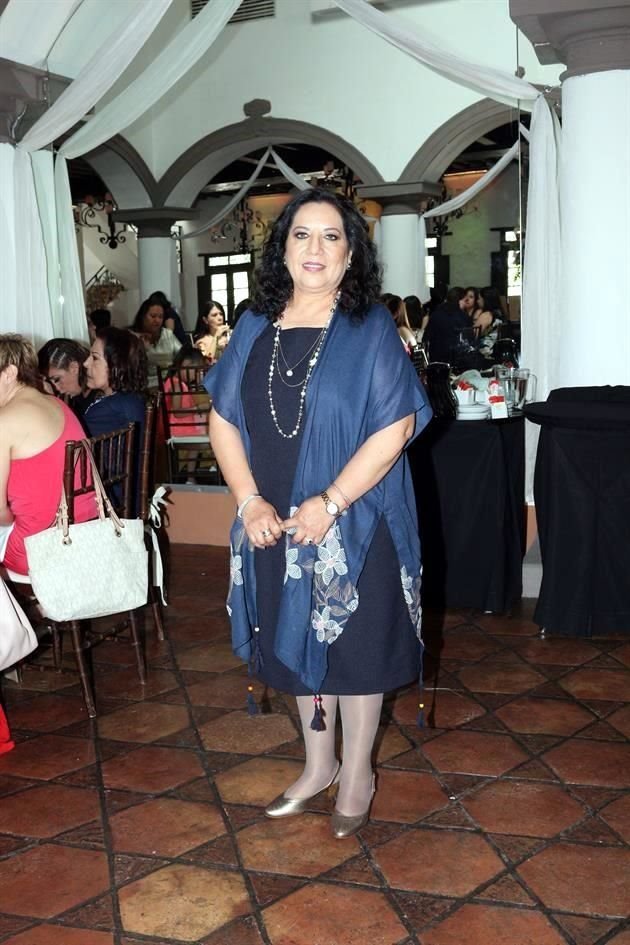 Hortencia Cortez de Ramírez, mamá de la festejada