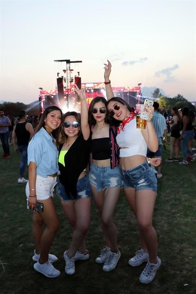 Andrea Villanueva, Dorely Hernández, Fernanda García y Natalia García