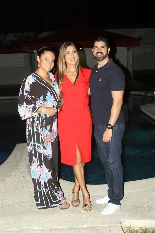 Kena y Georgina Peña e Hiram Rodríguez