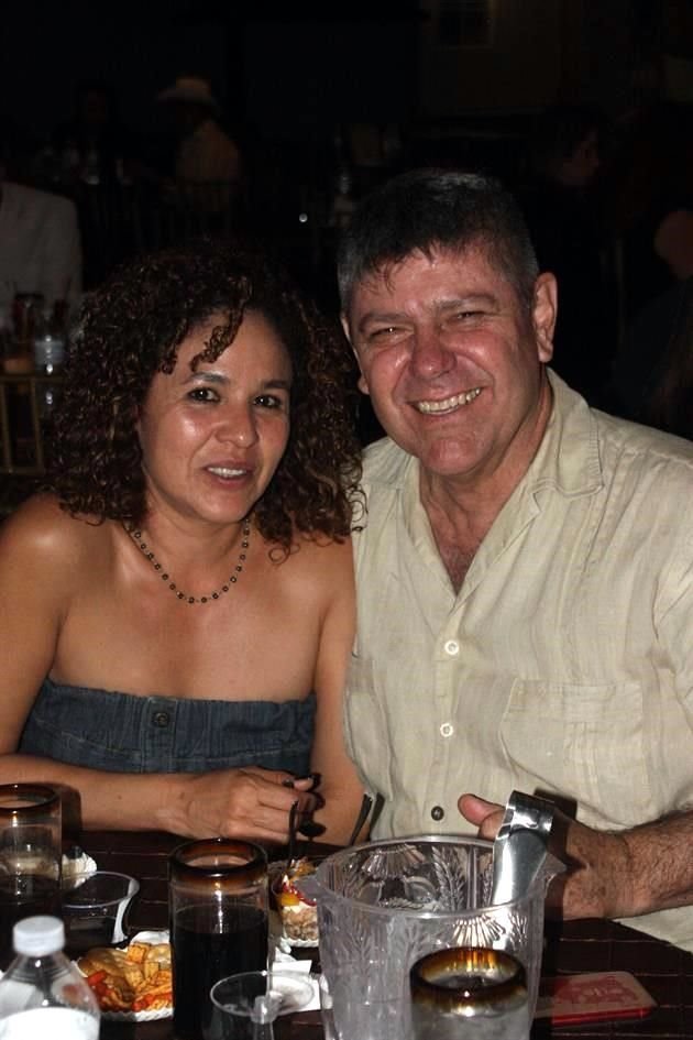 Selene de la Vega y Gerardo Hinojosa