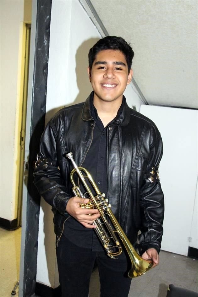Fernando Aquino