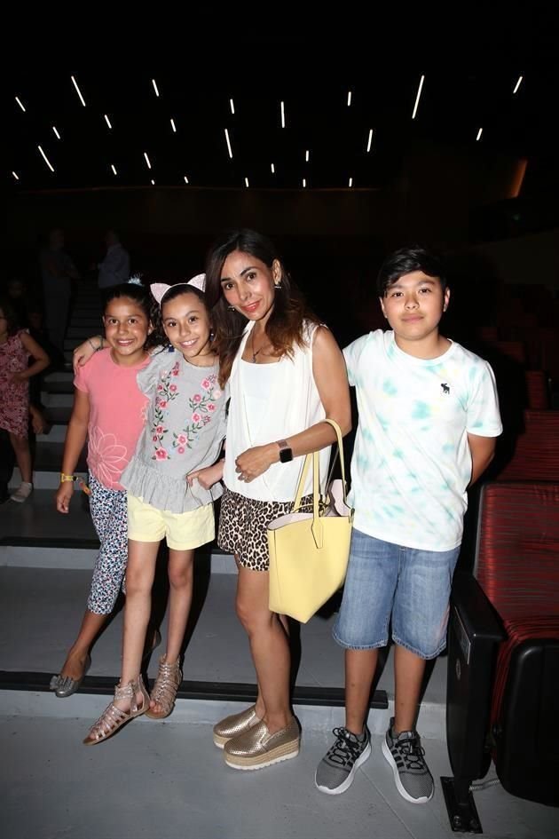 Renata Garza, Miri Jess, Maye Medrano y Mau Jess