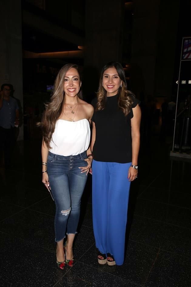 Grace Campos de González y Anette Garza de Sancho