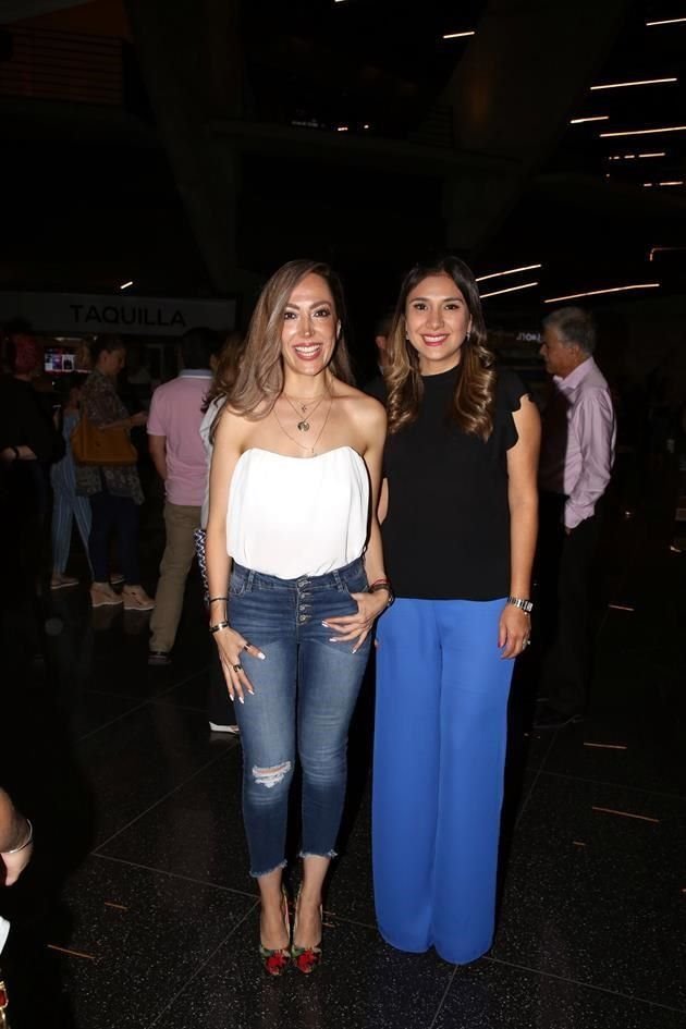 Grace Campos de González y Anette Garza de Sancho