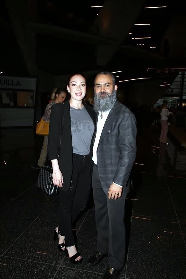 Érika Tijerina de Villarreal y Francisco Villarreal