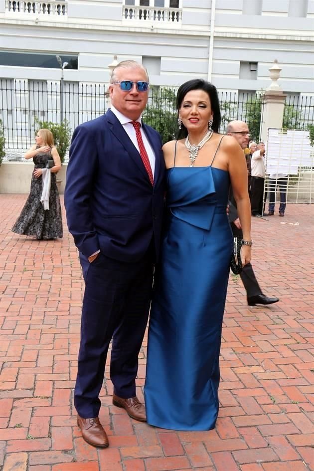 Gustavo Morton y Mónica Galván de Morton